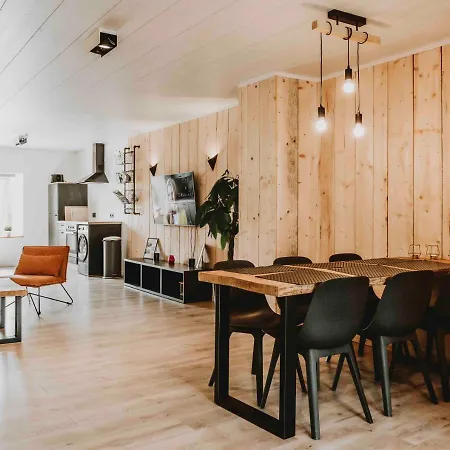 Wooden Soul : Duplex 2 Avec Jardin Commun *